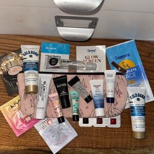 Beauty sample bundle